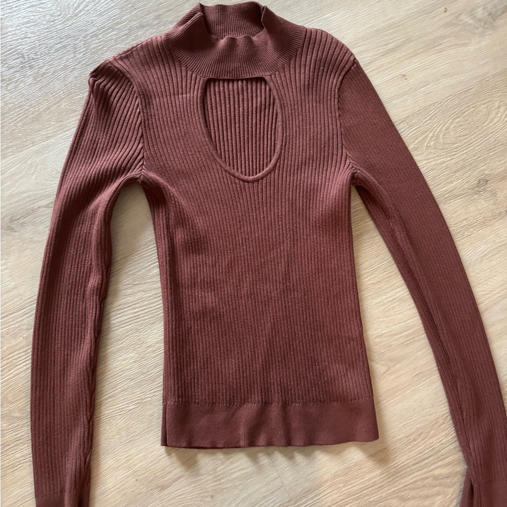 Brown Ribbed Knit Sweater with Cutout